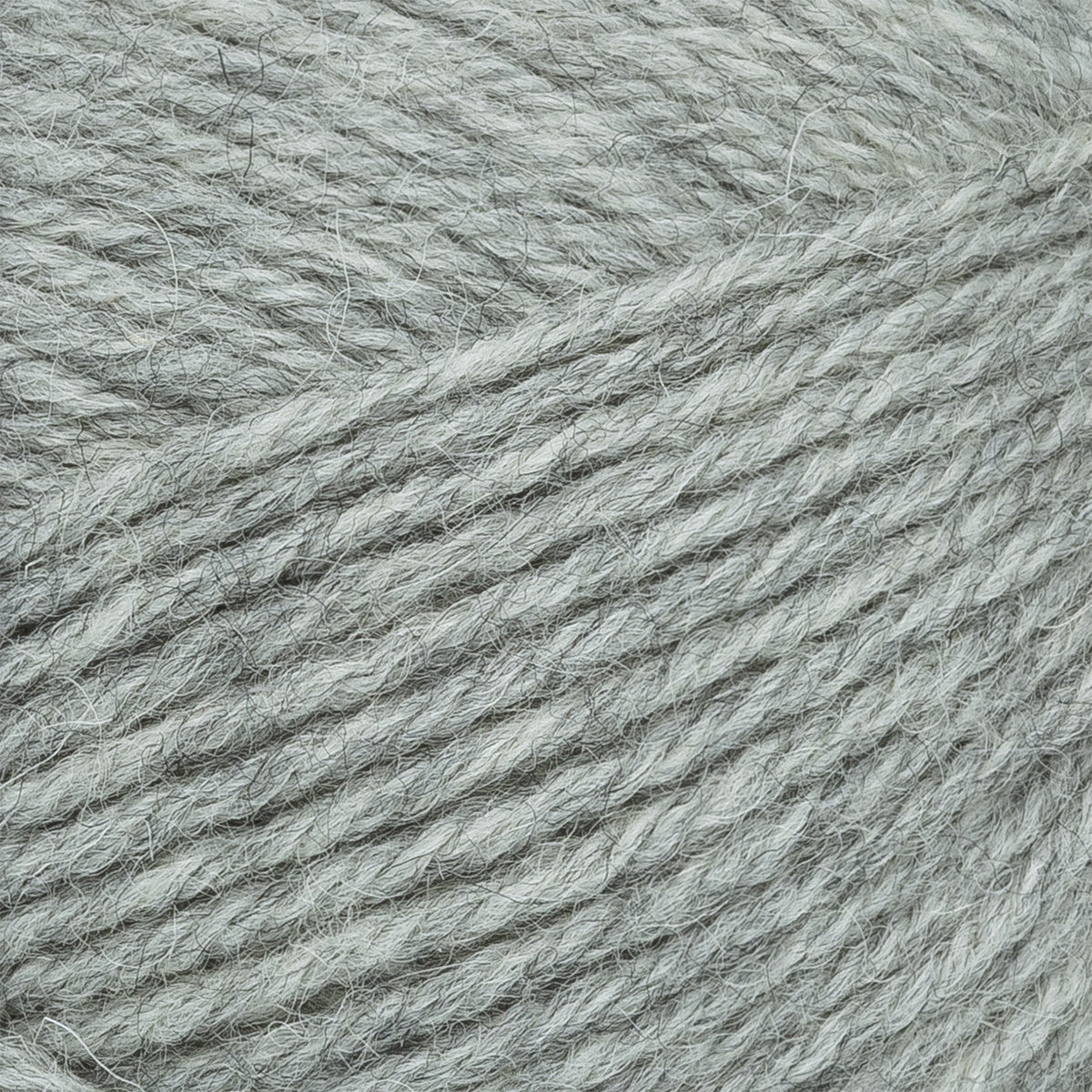 Novita 7 Veljestä kleur 043 stone: close-up van de draad