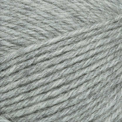 Novita 7 Veljestä kleur 043 stone: close-up van de draad
