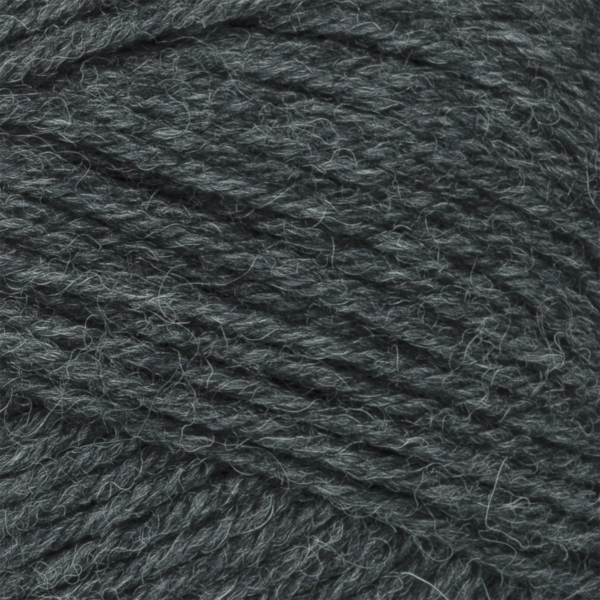 Novita 7 Veljestä kleur 044 graphite: close-up van de draad