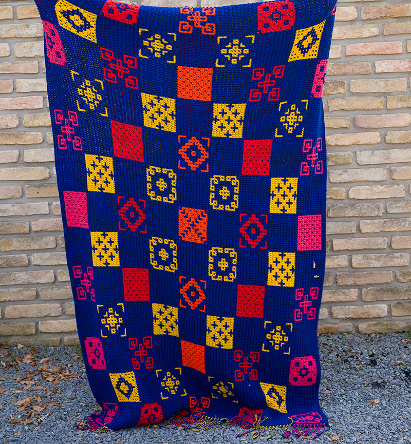 Gehaakte deken Tile Blanket uit het boek Dekens haken