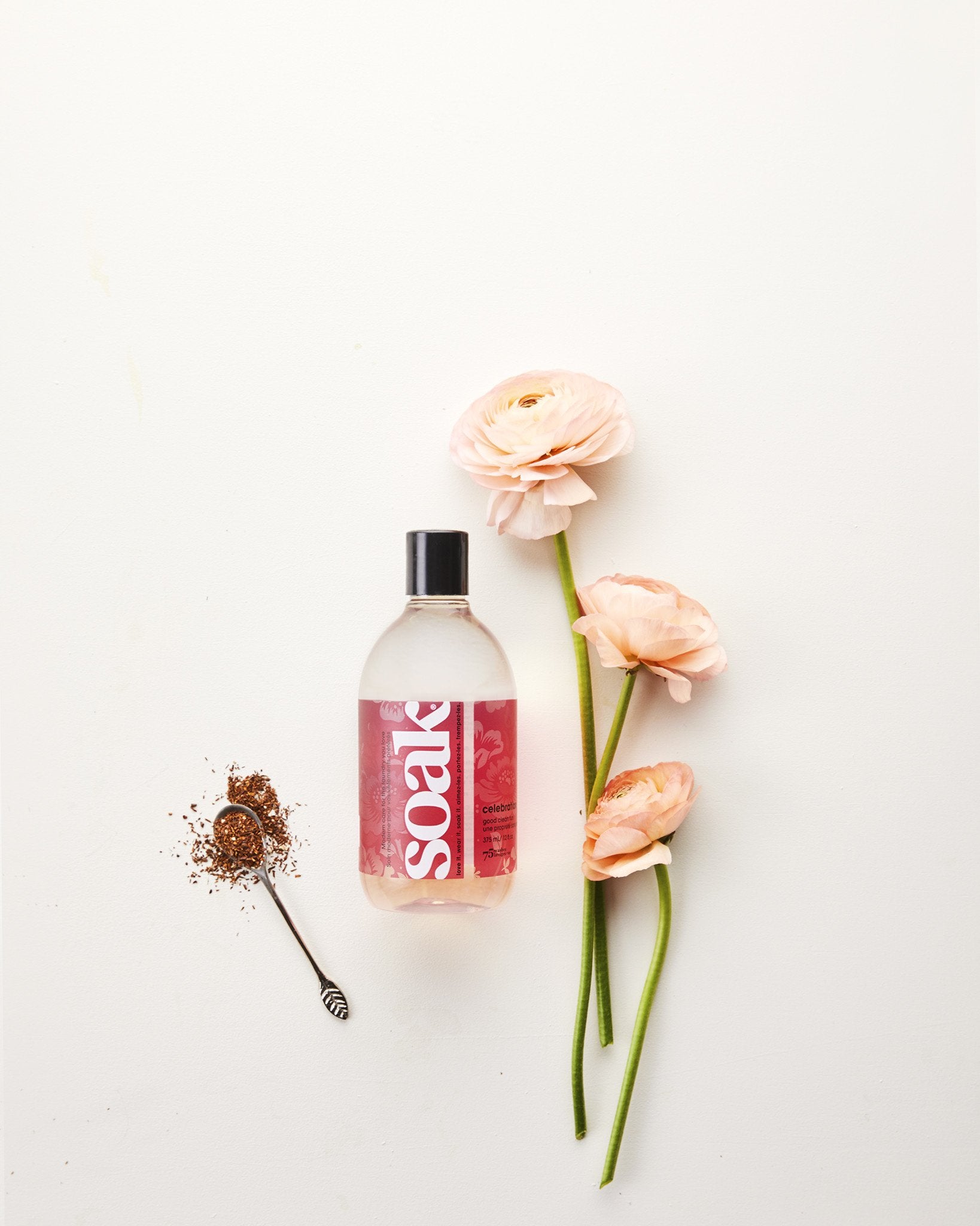 Soak Handwasmiddel in Celebration – milieuvriendelijk wasmiddel voor wol en delicate kleding