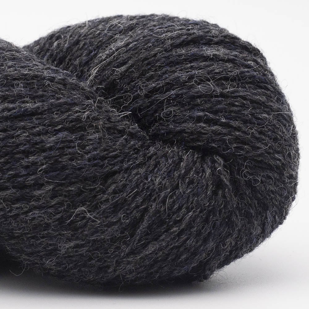 BC Garn Bio Shetland GOTS in 44 anthrazite – Dunne wol voor brei- en haakprojecten