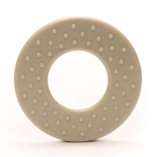 Babyproof bijtring rond met noppen bruingrijs – 2 stuks, kunststof of hout, veilig speelgoed voor baby's
