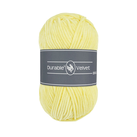 Durable Velvet breigaren in Light Yellow - levendige kleur voor brei- en haakprojecten