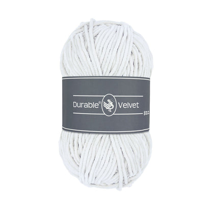 Durable Velvet haakgaren in White - klassieke kleur voor interieur en kleding