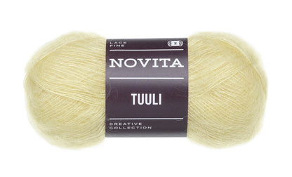 Novita Tuuli breigaren in meringue - perfect voor delicate breiwerk