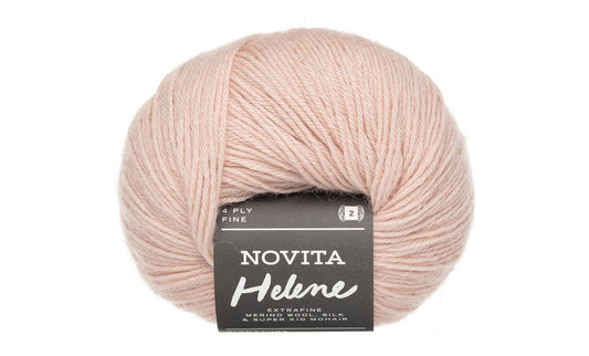 Novita Helene breigaren in light - luxe breigaren voor kabels en kantpatronen