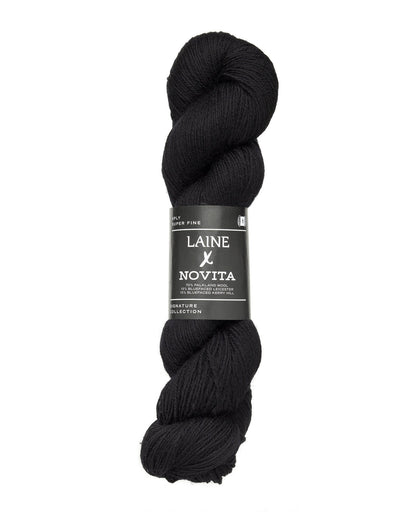 Novita Laine 4ply breigaren in winter black - hoogwaardig garen voor tijdloze knitwear