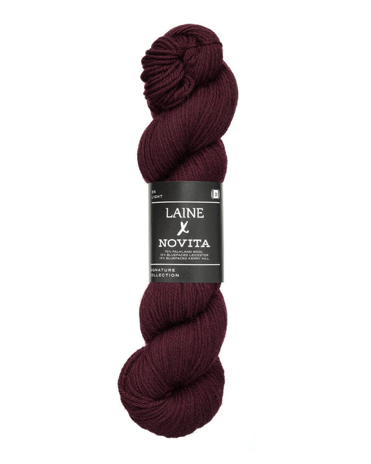 Novita Laine 4ply breigaren in deep burgundy - rijke kleur voor elegante knitwear
