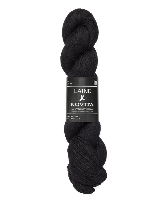Novita x Laine DK breigaren in winter black - luxe wolgaren voor breien en haken