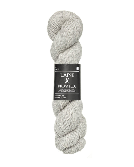 Novita x Laine DK breigaren in tender fog - zacht en luchtig wolgaren