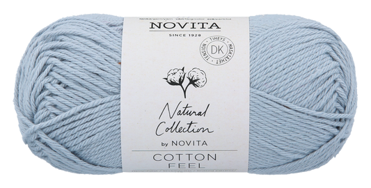 Novita Cotton Feel breigaren in Cloud – zacht en ademend garen voor handgemaakte stukken