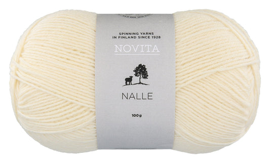 Novita Nalle sokkengaren in gebroken wit - Ideaal voor sokken en accessoires