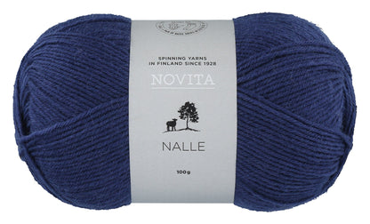 Novita Nalle sokkengaren in rapid - Diepe blauwe kleur voor moderne projecten