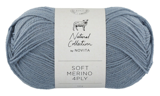 Novita Soft Merino 4-ply in water - luxe merinowol voor delicate accessoires