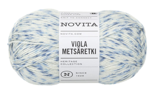 Novita Viola Metsäretki sokkengaren in forest pond – 80% wol, 20% polyamide