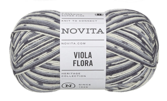 Novita Viola Flora sokkengaren in meadowsweet - machinewasbaar en duurzaam