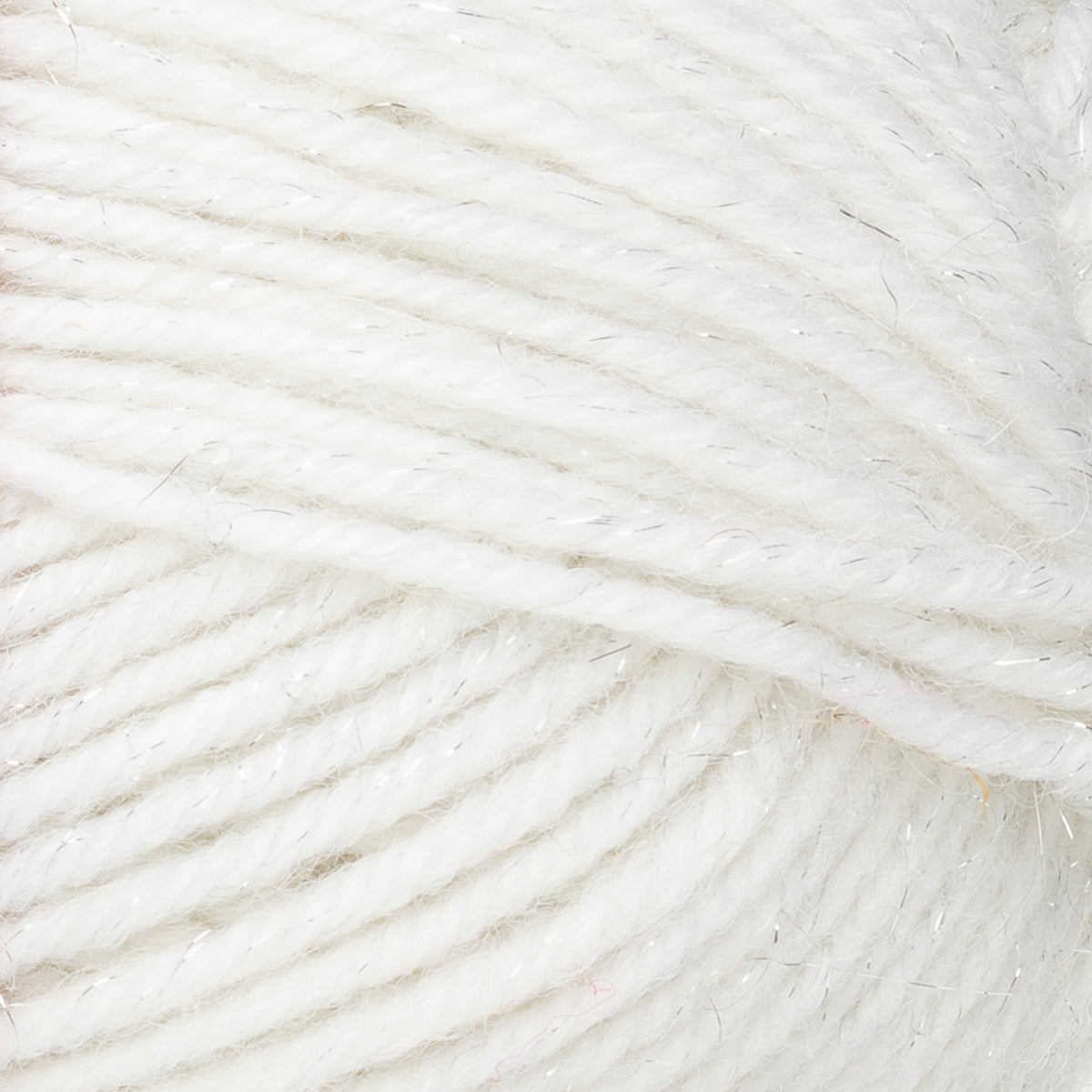 Novita 7 Veljestä Joulu kleur 0141 wit – detail met zilveren glitter