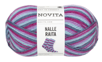 Novita Nalle Raita kleur 8471 fairytale forest evening: bol zelfstrepende sokkenwol in paars, blauw en roze